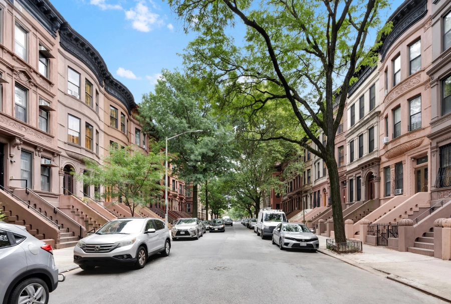 From Immigrant Streets to Manhattan's Cultural Landmarks: Central Harlem and the Lower East Side in 2027 - 2028 